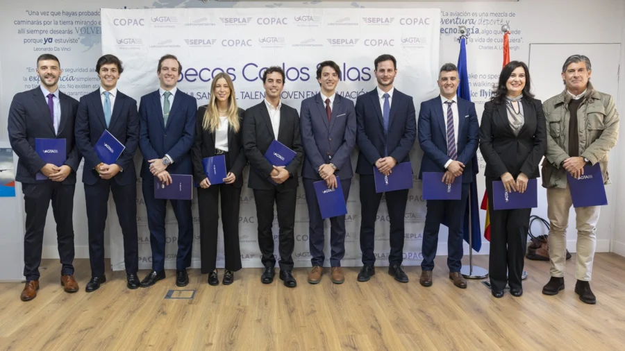 Entrega de las becas · III edición (2024) · foto 63